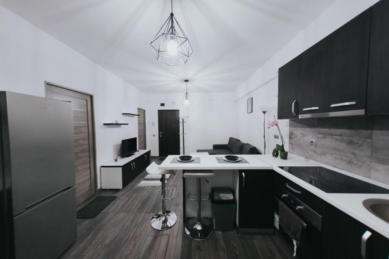 Urban Apartment Орадеа Екстериор снимка