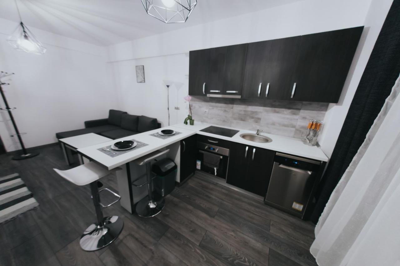 Urban Apartment Орадеа Екстериор снимка